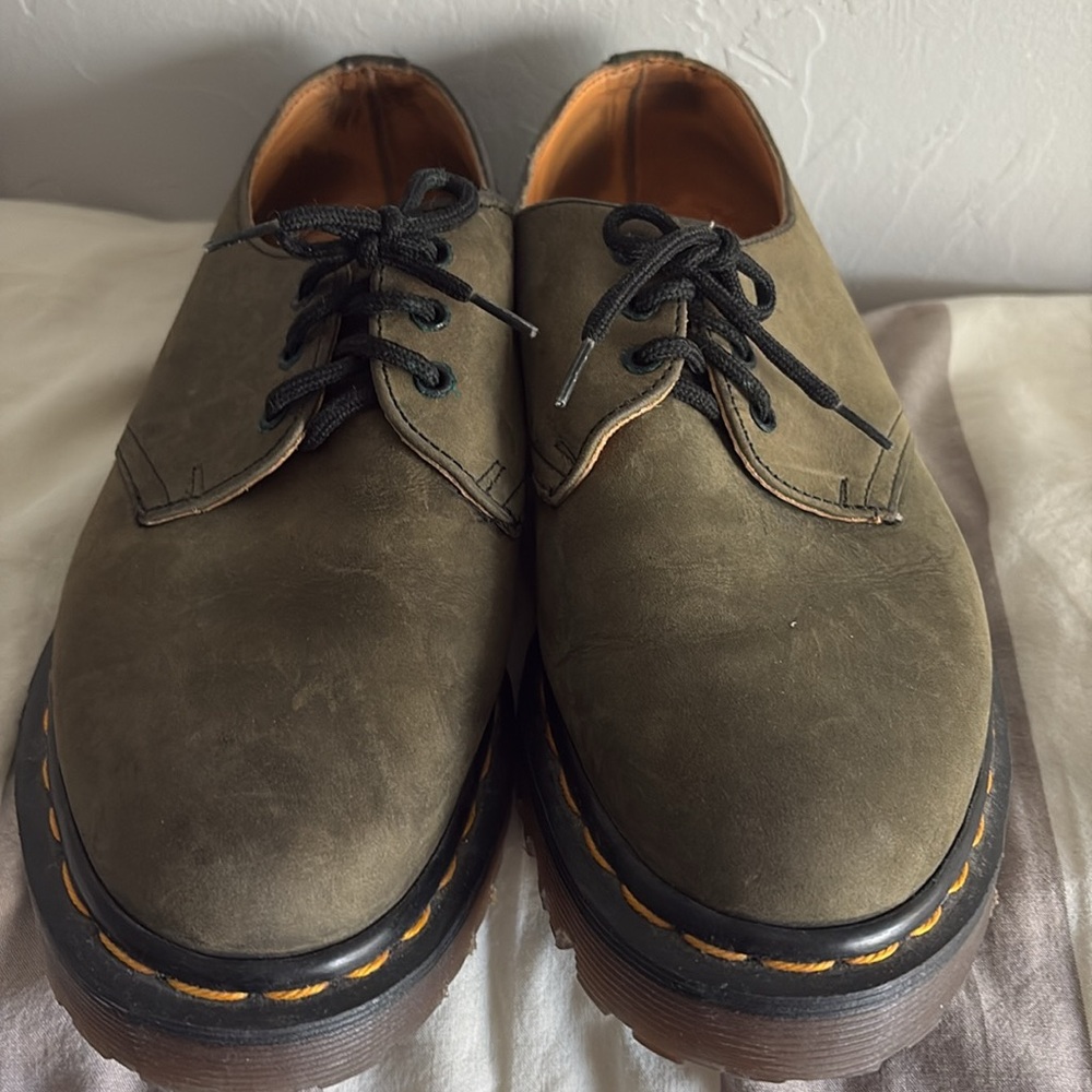 Stylish Olive Green Leather Shoes